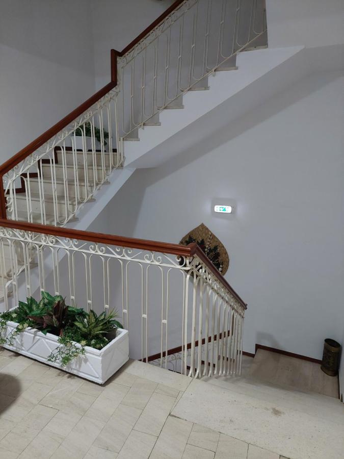 Residencial Real - Antiga Rosas Bed & Breakfast Vila Real Luaran gambar