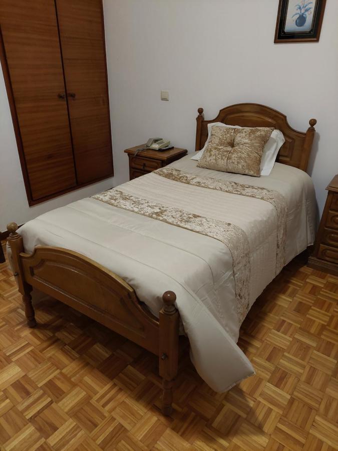 Residencial Real - Antiga Rosas Bed & Breakfast Vila Real Luaran gambar